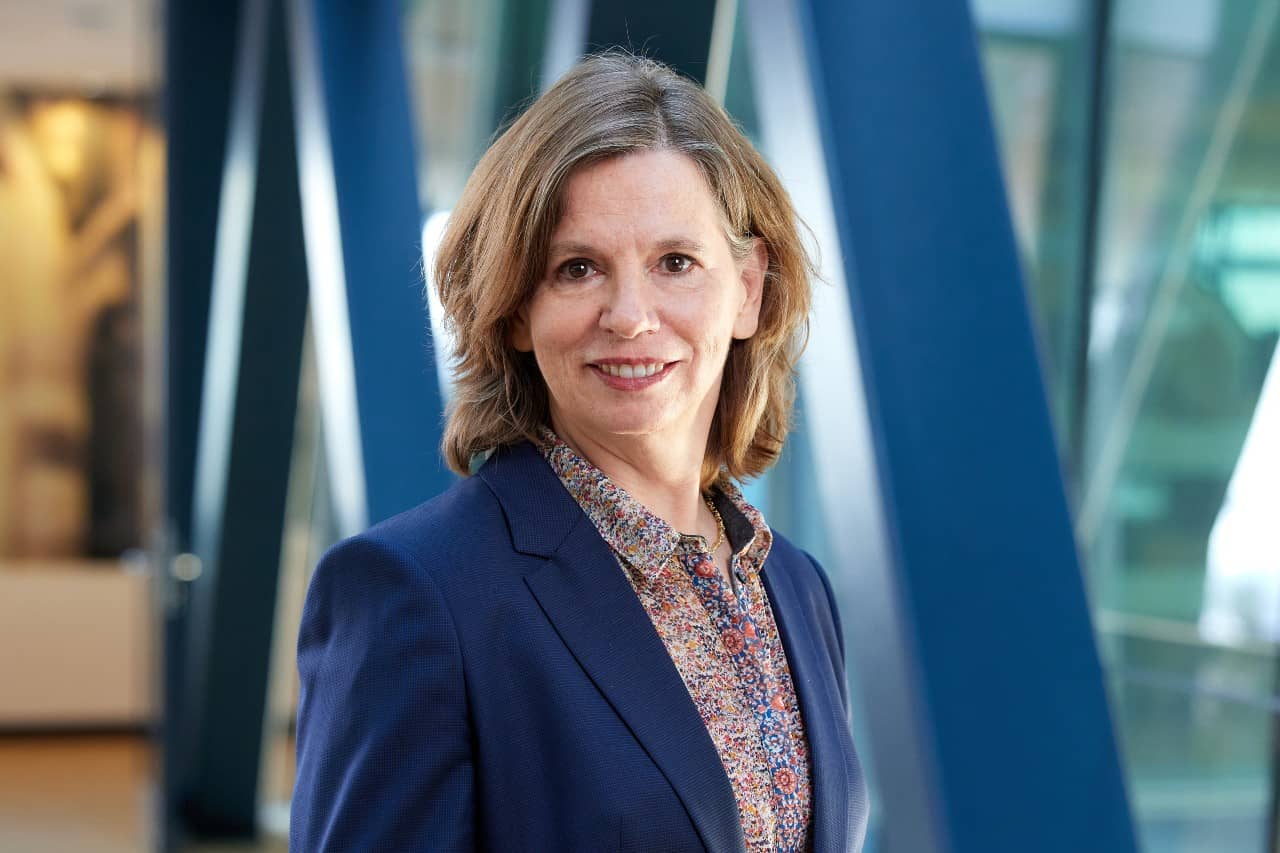 Portretfoto Angela van der Putten